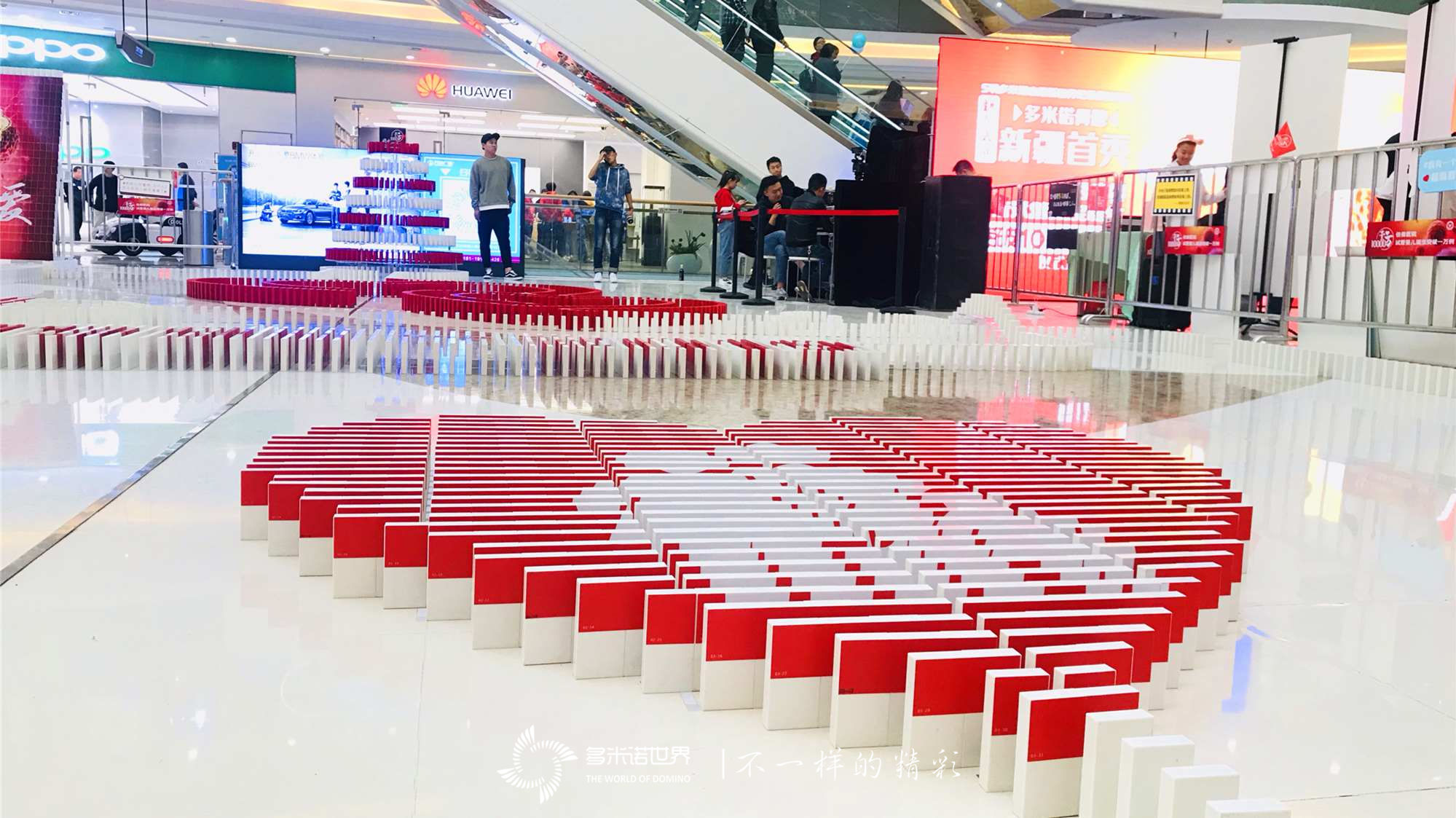 多米諾骨牌新疆首秀，慶祝佳音試管寶寶出生破萬(wàn)例