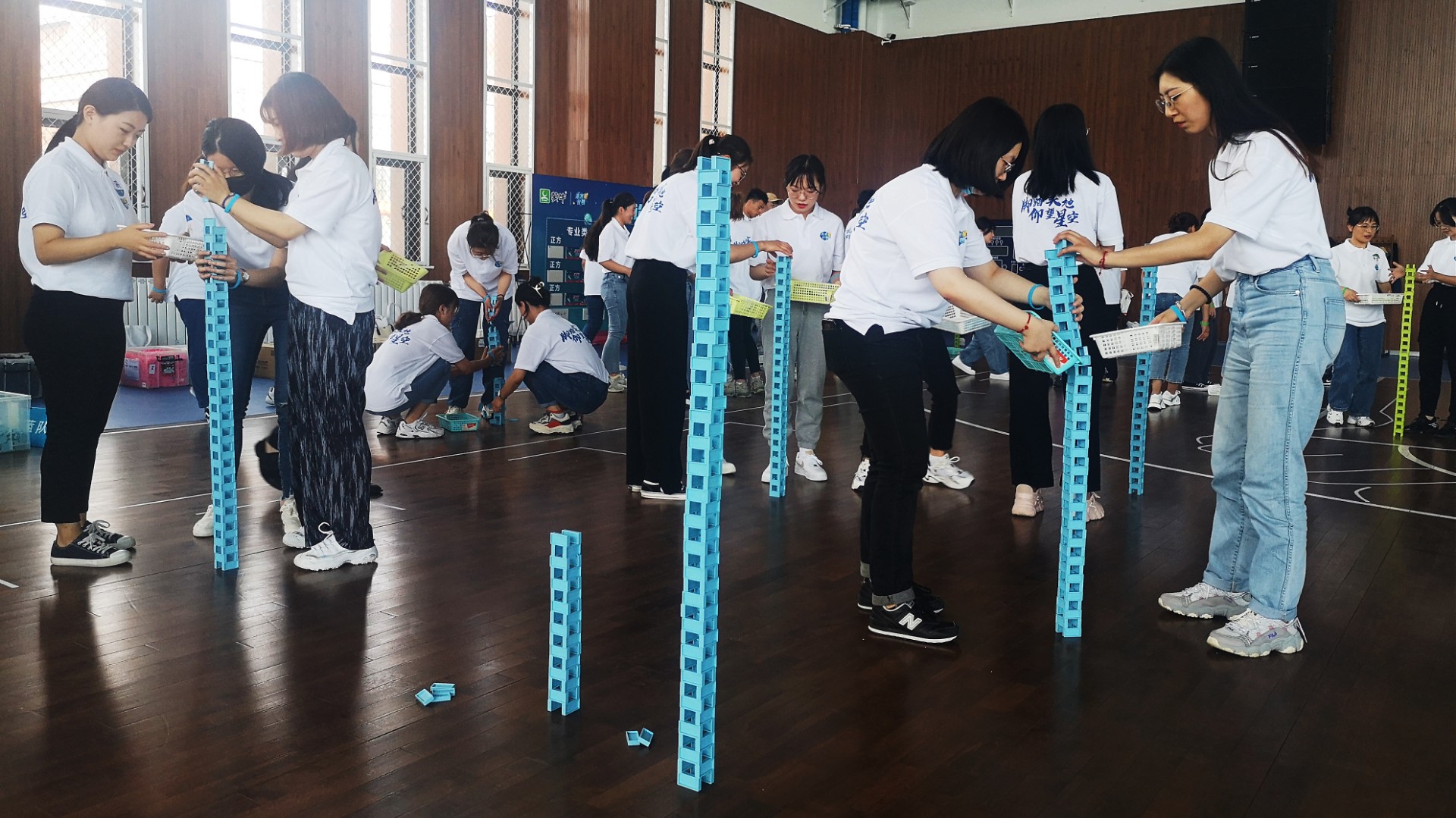 蒙牛未來(lái)星多米諾訓(xùn)練營(yíng)