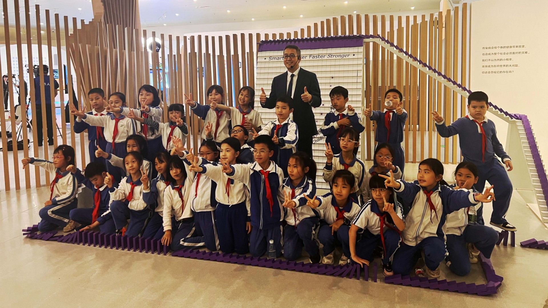 多米諾骨牌開啟小小蒲公英疫苗科普計(jì)劃